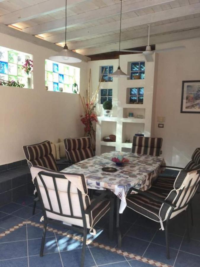 Villa Cala Sinzias กัสเตียดาส ภายนอก รูปภาพ